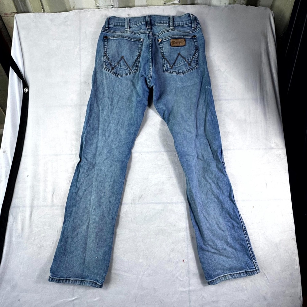 Wrangler Western Jeans Mens 29x29.5 Blue Denim Straight Leg Zip Fly Cowboy